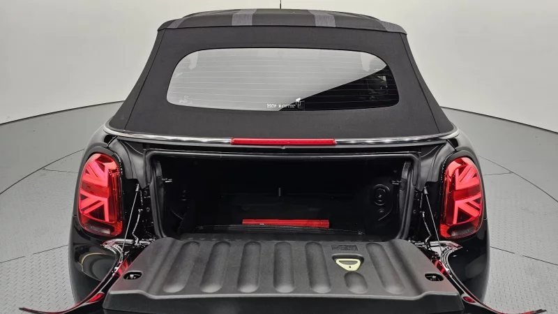 MINI Cooper Convertible