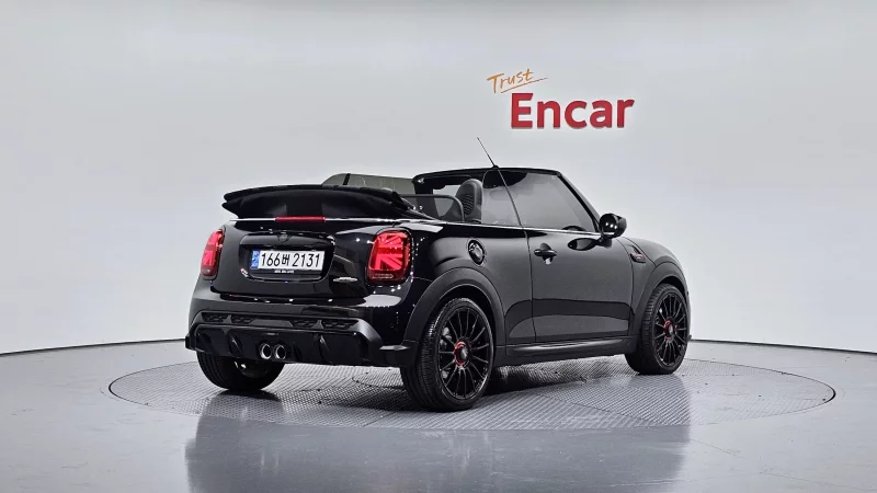 MINI Cooper Convertible