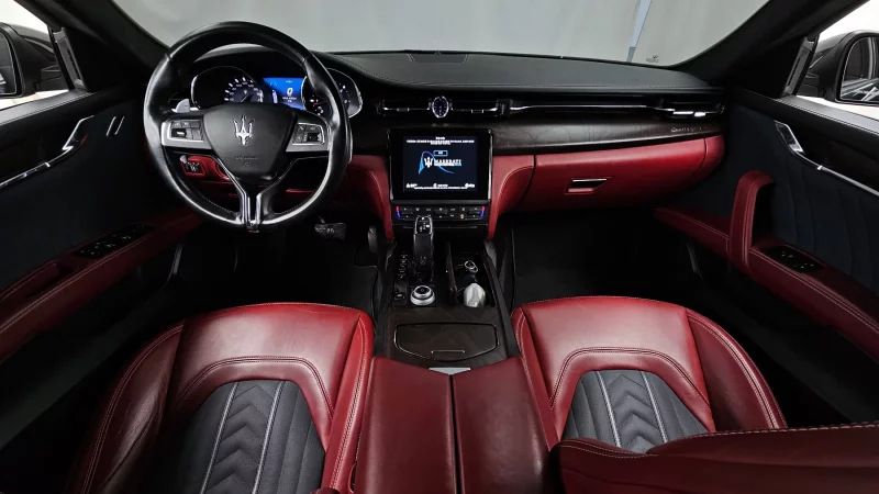 Maserati QUATTROPORTE