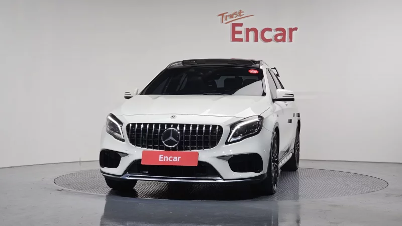 Mercedes-Benz GLA-Class