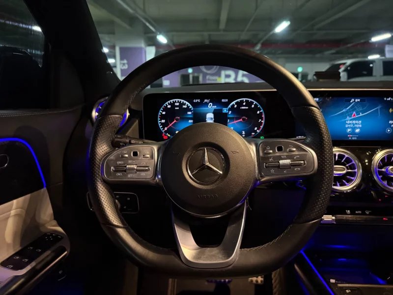 Mercedes-Benz GLA-Class