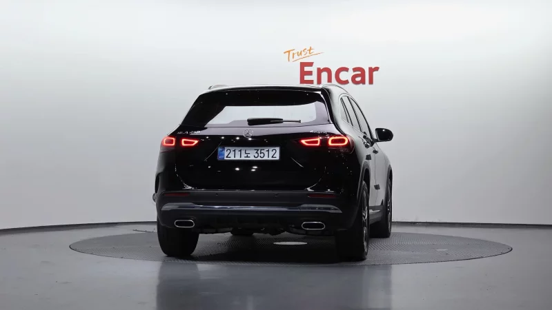 Mercedes-Benz GLA-Class