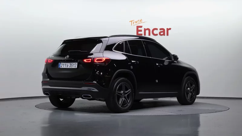 Mercedes-Benz GLA-Class