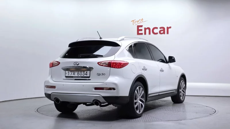 Infiniti QX50