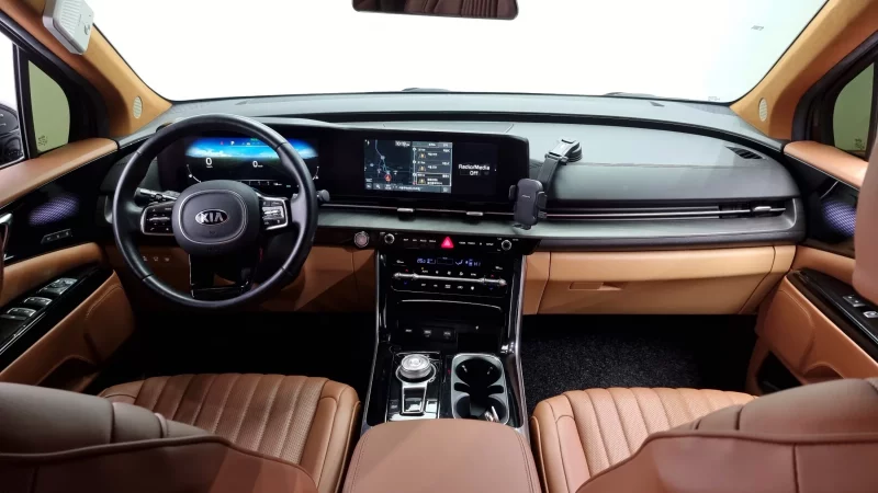 Kia Carnival