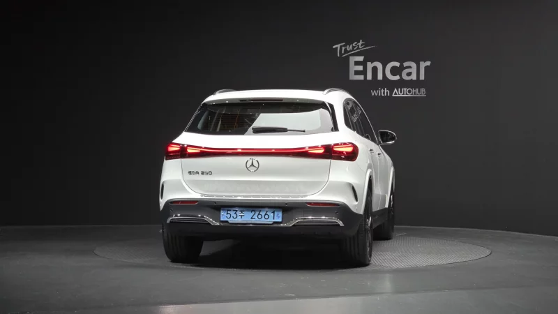 Mercedes-Benz EQA