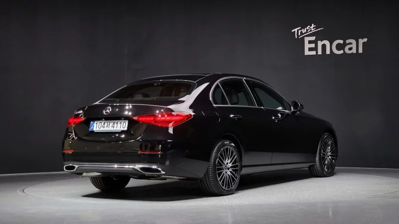 Mercedes-Benz C-Class