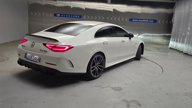 Mercedes-Benz CLS-Class