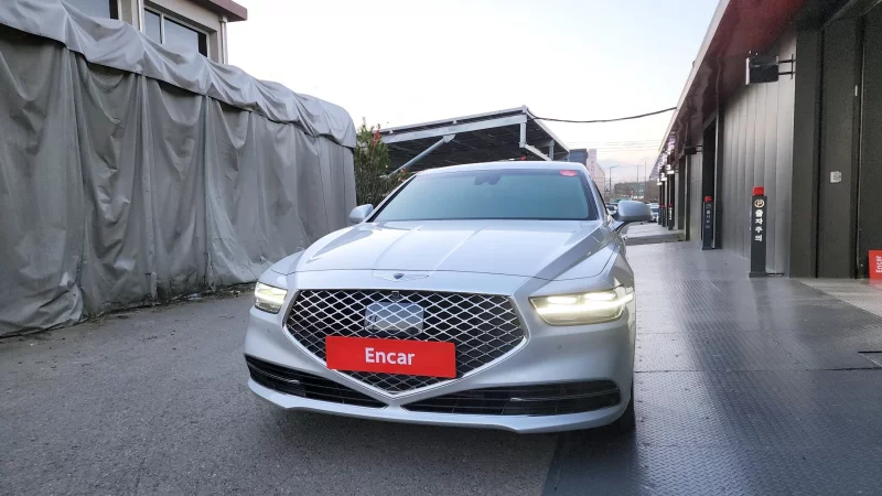 Genesis G90