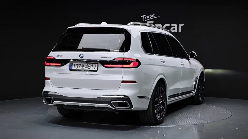 BMW X7