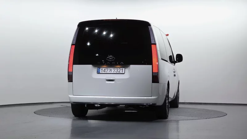 Hyundai Staria