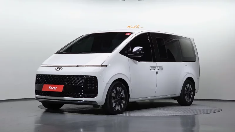 Hyundai Staria