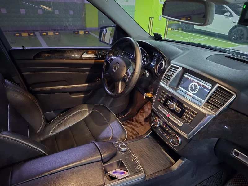 Mercedes-Benz M-class