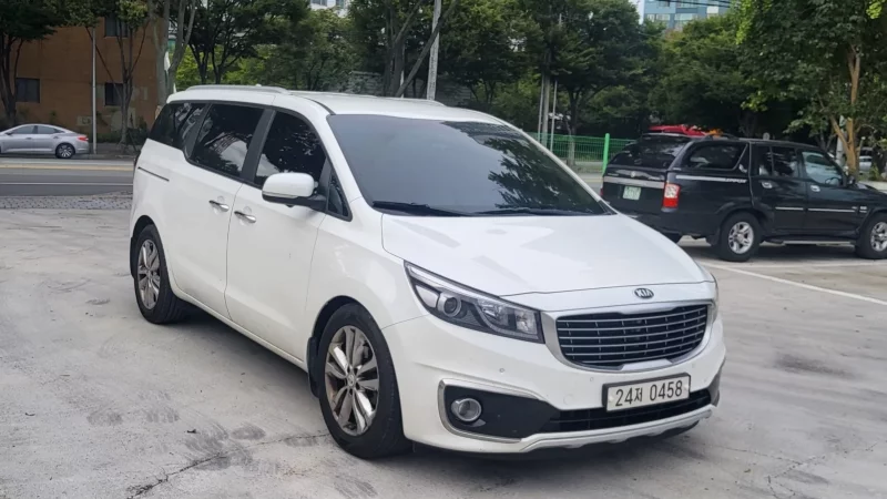 Kia Carnival