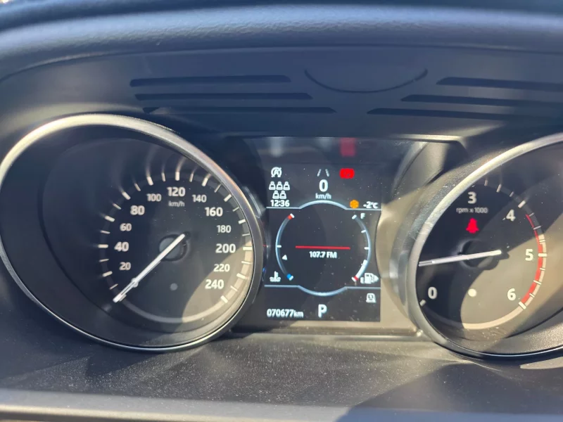 Land Rover DISCOVERY