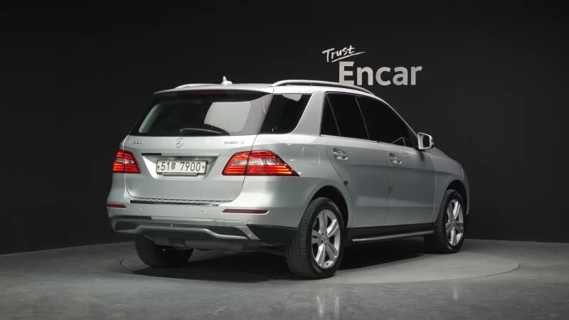 Mercedes-Benz M-class