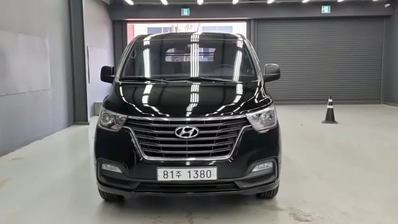 Hyundai Starex