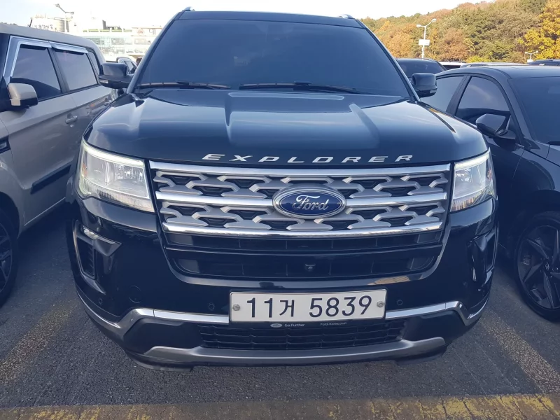 Ford EXPLORER