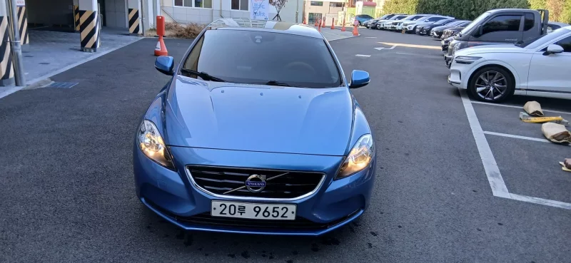 Volvo V40