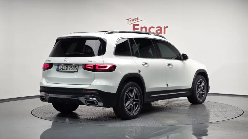 Mercedes-Benz GLB-Class