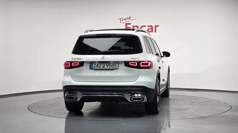 Mercedes-Benz GLB-Class