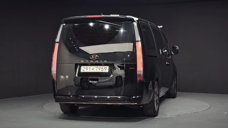 Hyundai Staria