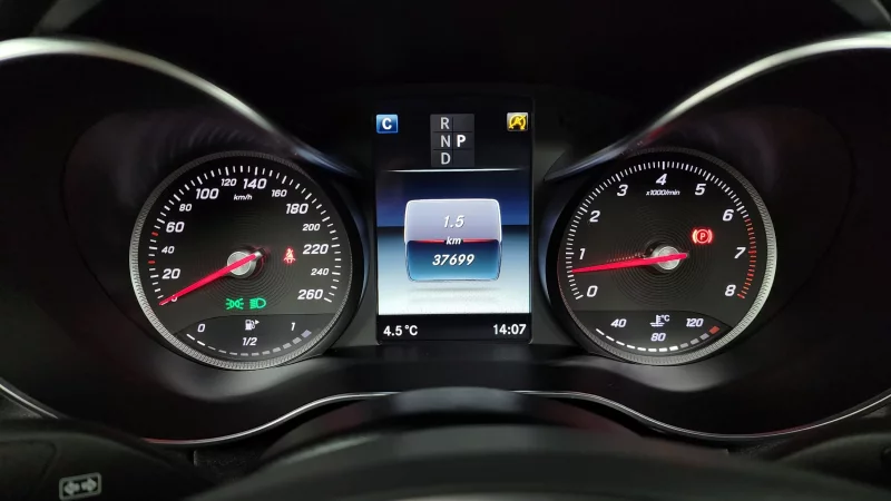 Mercedes-Benz C-Class