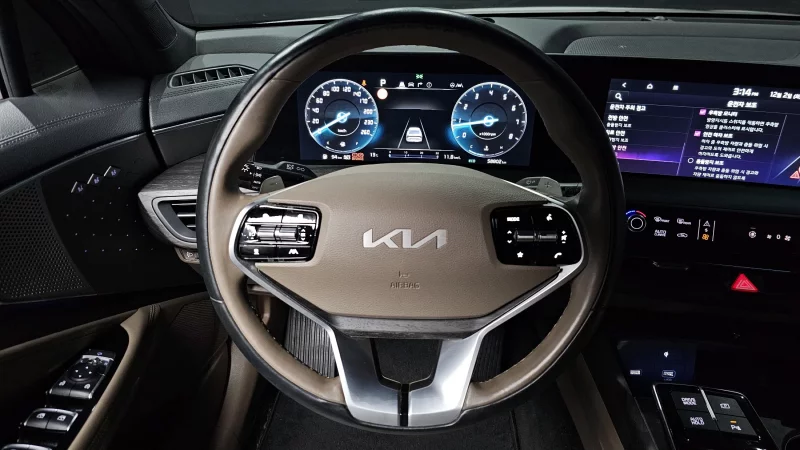 Kia K8