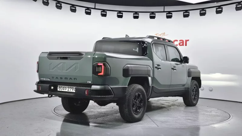 Kia Tasman