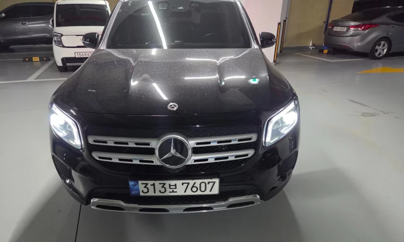 Mercedes-Benz GLB-Class