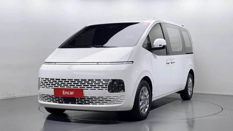Hyundai Staria