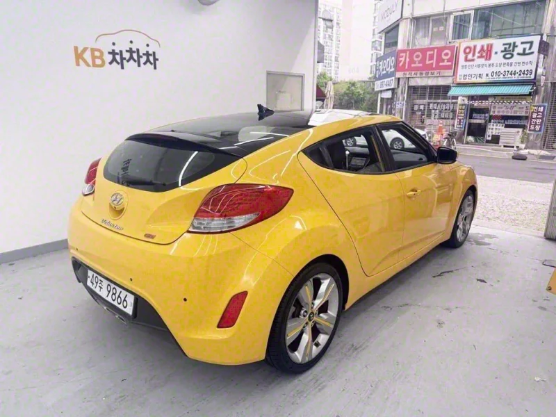 Hyundai Veloster
