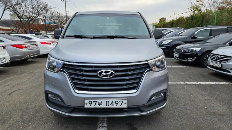 Hyundai Starex