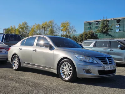 Hyundai Genesis