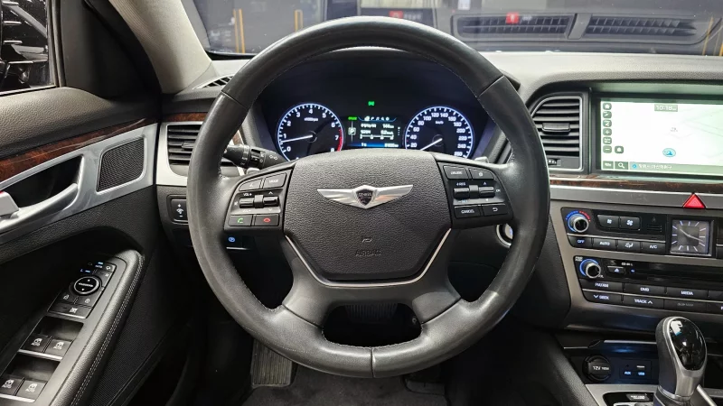 Hyundai Genesis