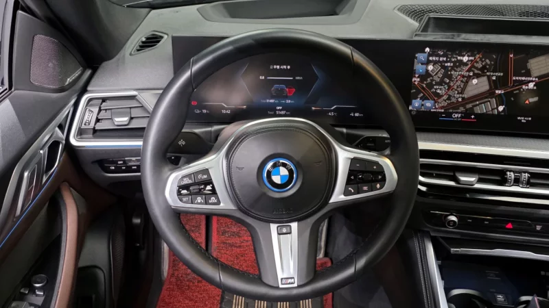 BMW i4