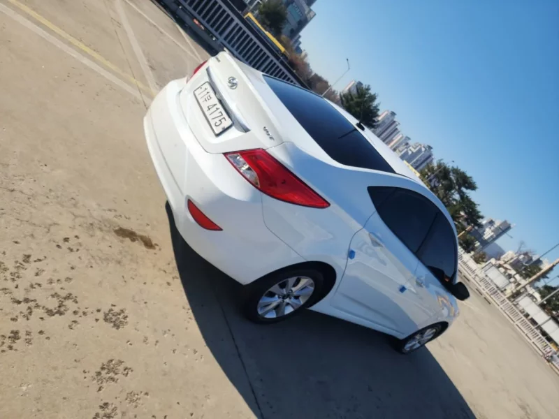 Hyundai Accent