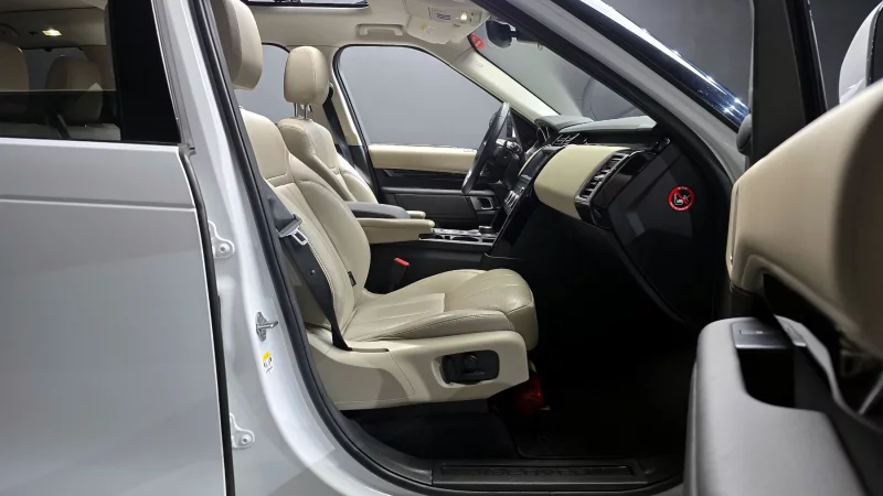 Land Rover DISCOVERY