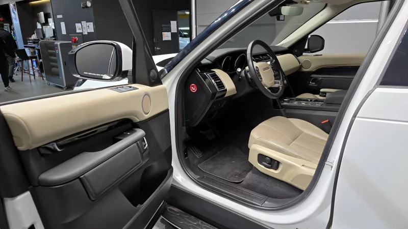 Land Rover DISCOVERY