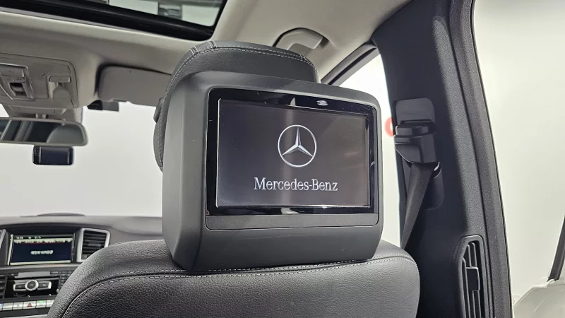 Mercedes-Benz M-class