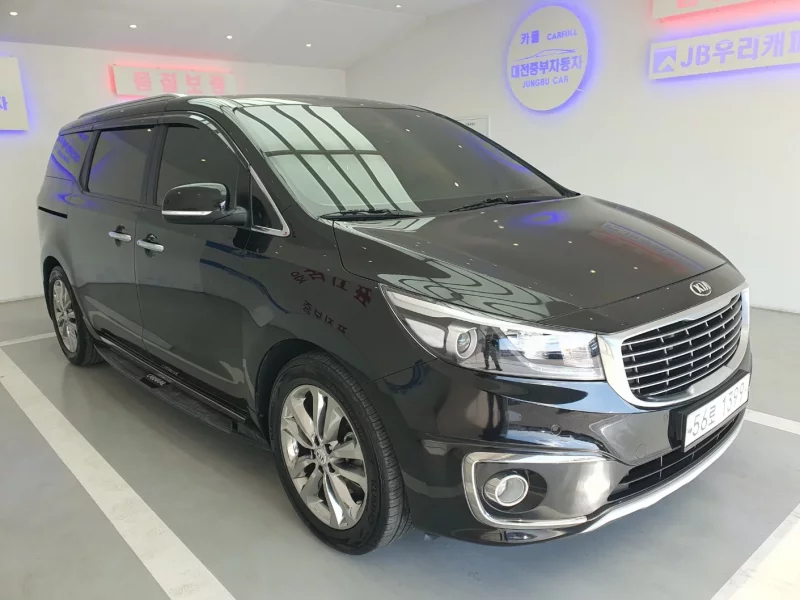 Kia Carnival