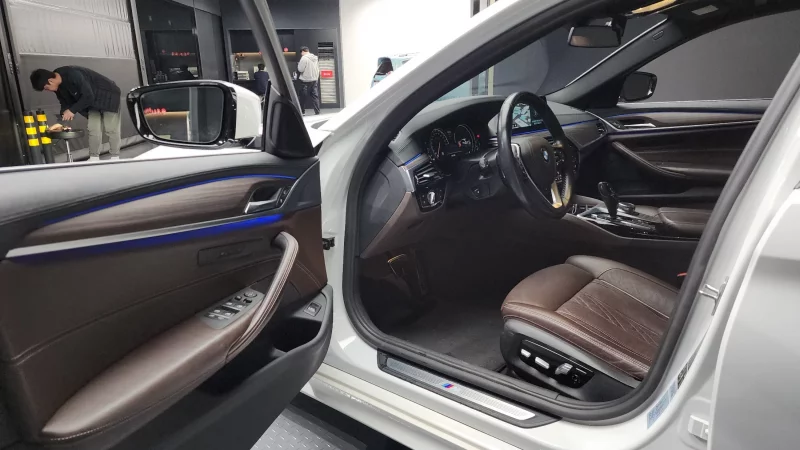 BMW 5-Series