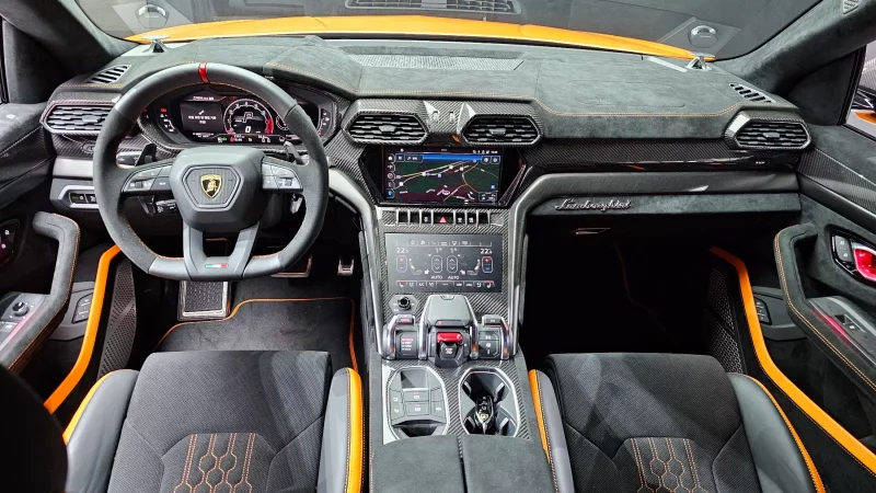 Lamborghini URUS