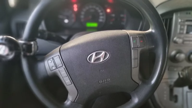 Hyundai Grand Starex