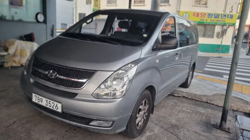 Hyundai Grand Starex