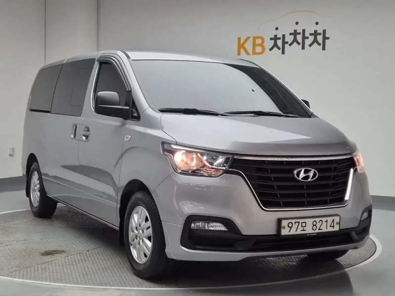 Hyundai Starex