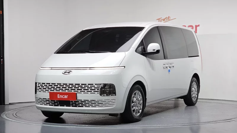 Hyundai Staria