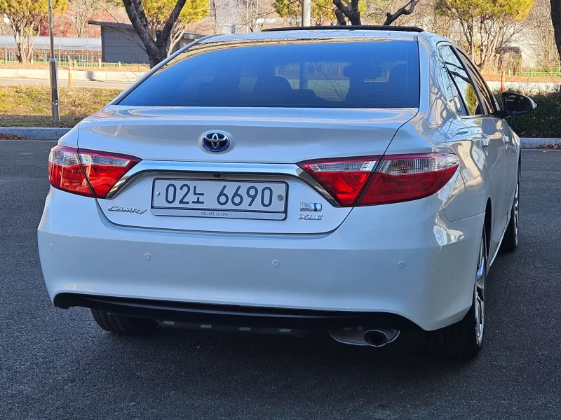 Toyota CAMRY