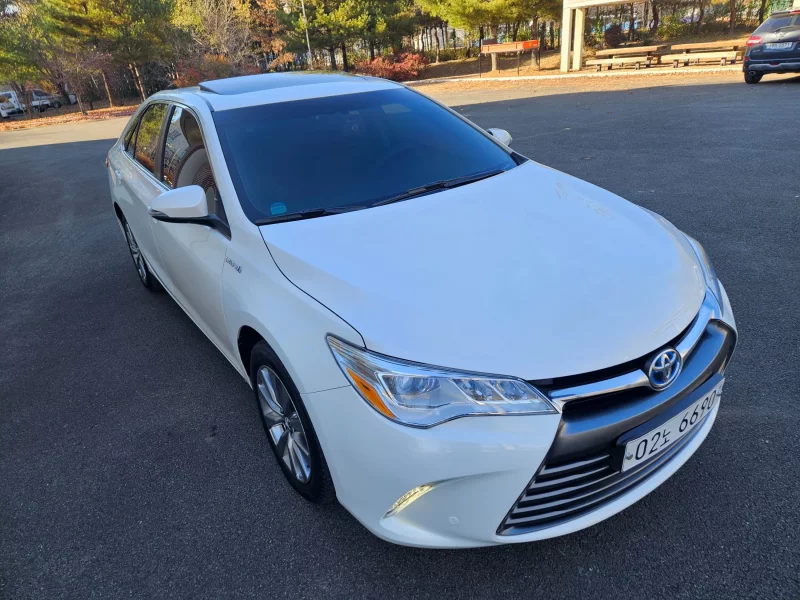 Toyota CAMRY