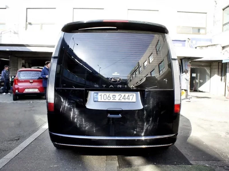 Hyundai Staria